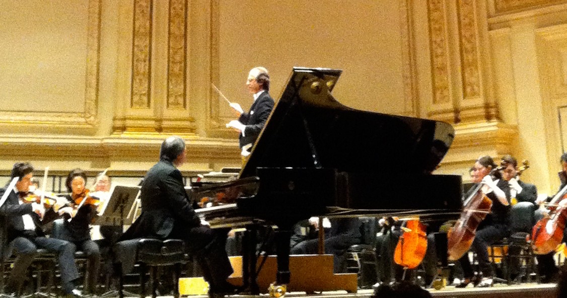 Pasquale Iannone in concerto con orchestra alla Carnegie Hall di New York